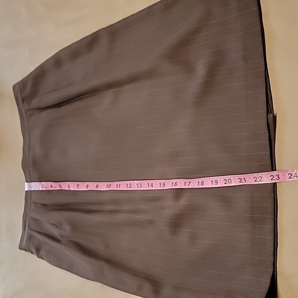 Kasper Size 12P Brown with Light Gray Stripe Pencil Skirt, Gently Used Condition - Picture 7 of 12